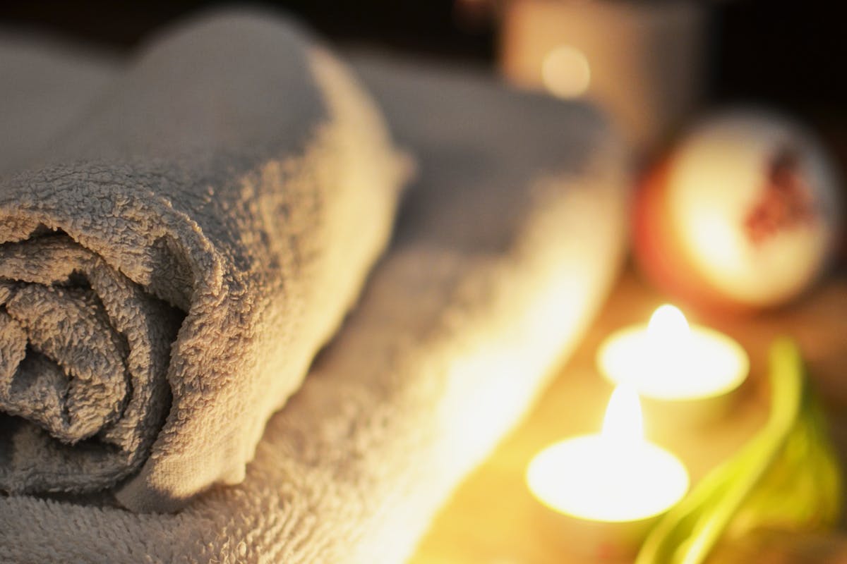 Body wrap massage treatment